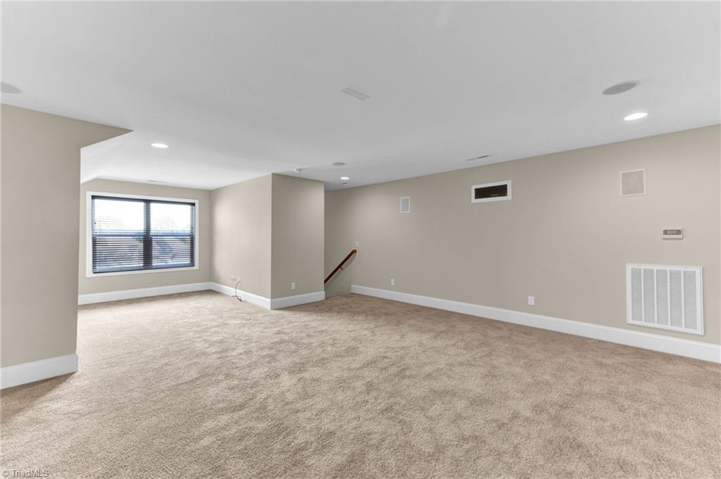 1 Hulme Court Greensboro, NC 27455 - Photo 32 of 45