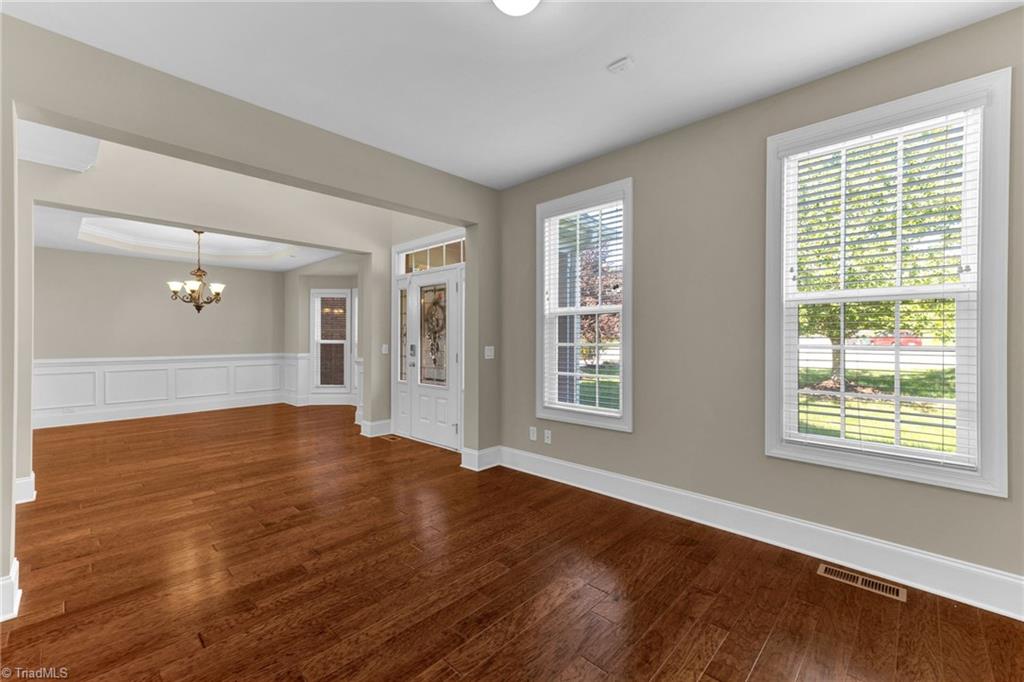 1 Hulme Court Greensboro, NC 27455 - Photo 4 of 45