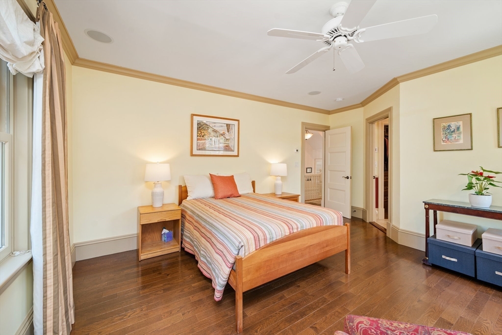 41 Everett Street Newton, MA 02459 - Photo 20 of 42