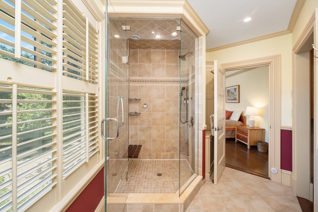 41 Everett Street Newton, MA 02459 - Photo 22 of 42