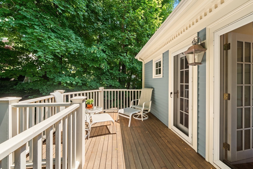 41 Everett Street Newton, MA 02459 - Photo 24 of 42