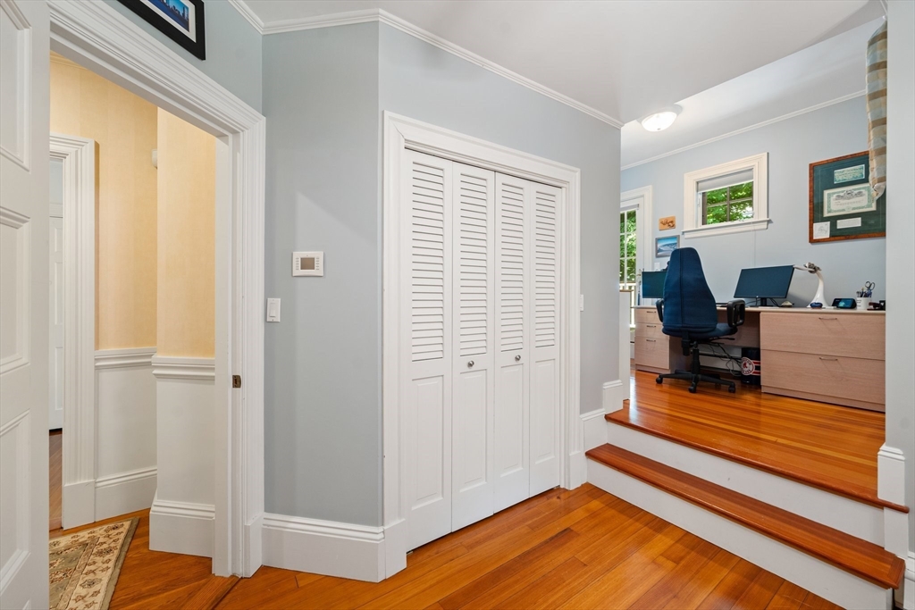 41 Everett Street Newton, MA 02459 - Photo 25 of 42