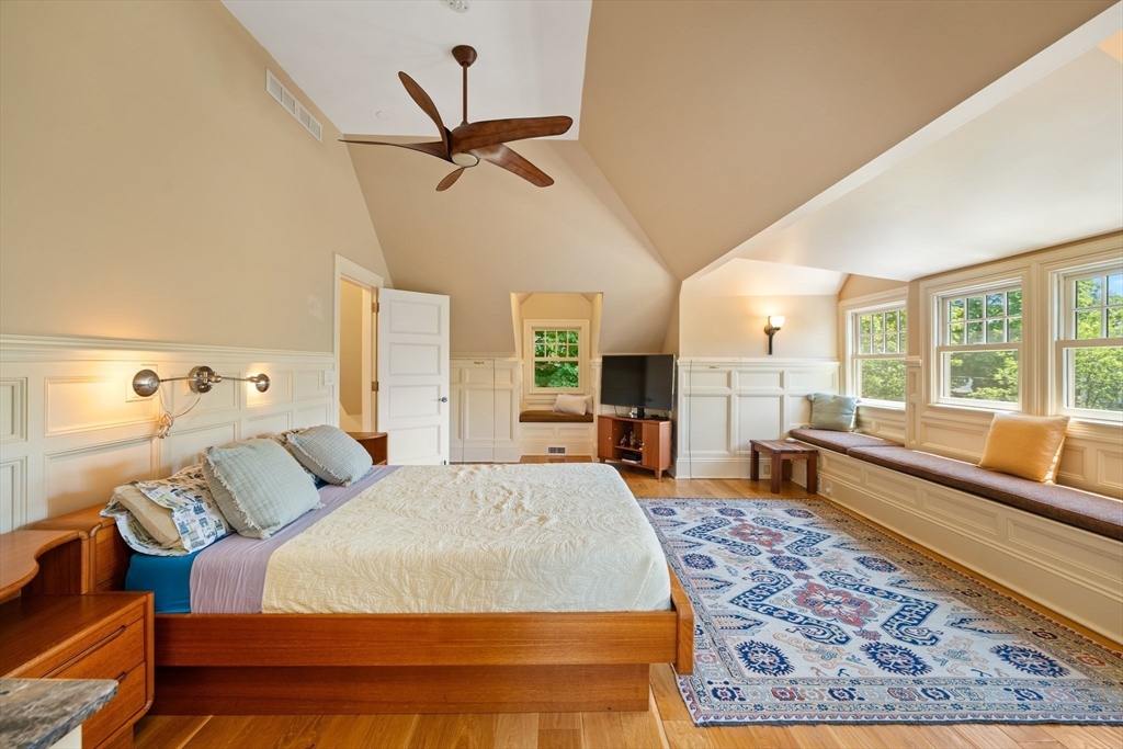 41 Everett Street Newton, MA 02459 - Photo 29 of 42