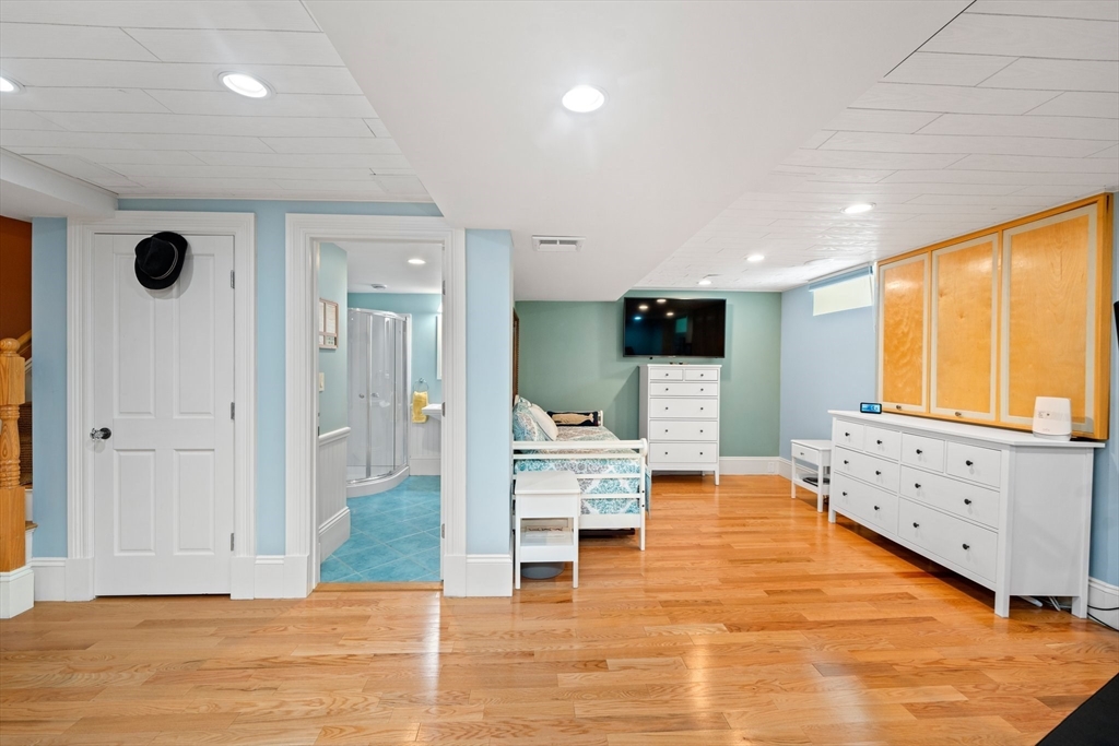 41 Everett Street Newton, MA 02459 - Photo 34 of 42