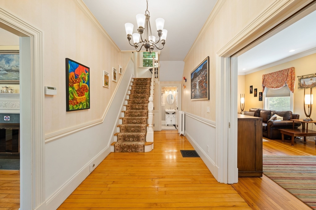 41 Everett Street Newton, MA 02459 - Photo 6 of 42