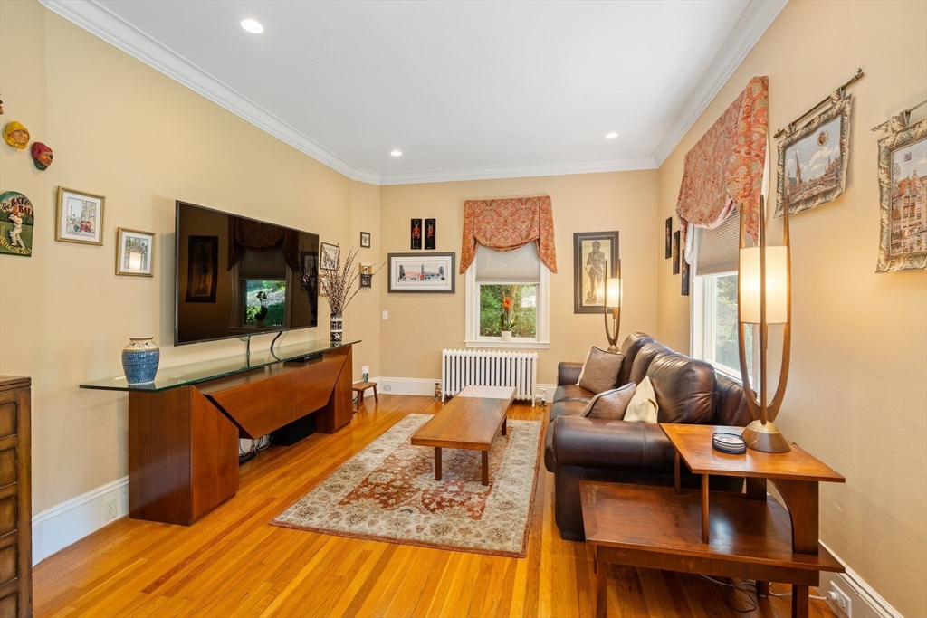 41 Everett Street Newton, MA 02459 - Photo 7 of 42