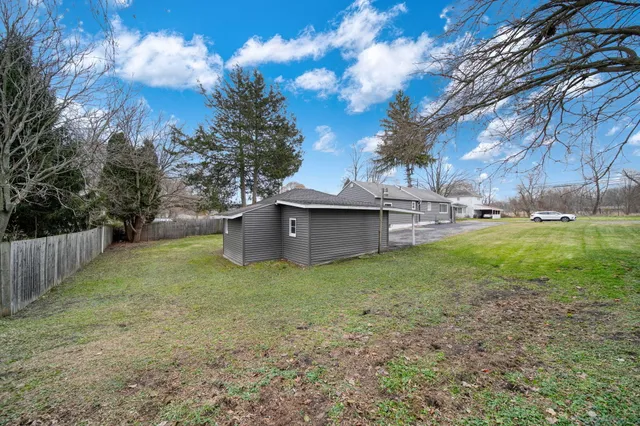 $179,000 | 328 Adams Street, Jackson, MI 49202