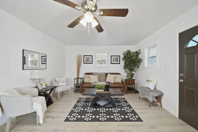 $179,000 | 328 Adams Street, Jackson, MI 49202