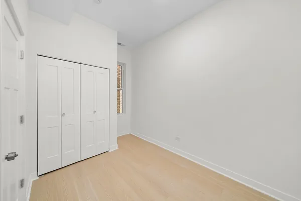 $1,850 | 3037 West Lexington Street, Unit 1, Chicago, IL 60612