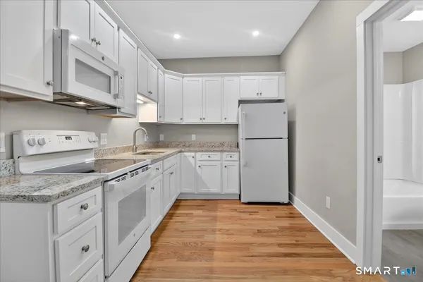 $1,750 | 23 South Main Street, Unit B, New Milford, CT 06776