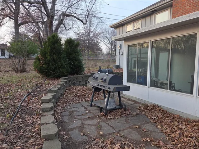 $272,000 | 15367 East 45th Street South, Independence, MO 64055