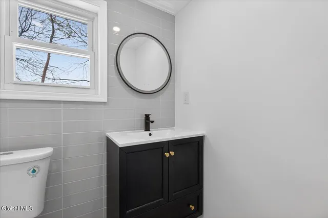 $345,000 | 45 Lorraine Avenue, Schenectady, NY 12304