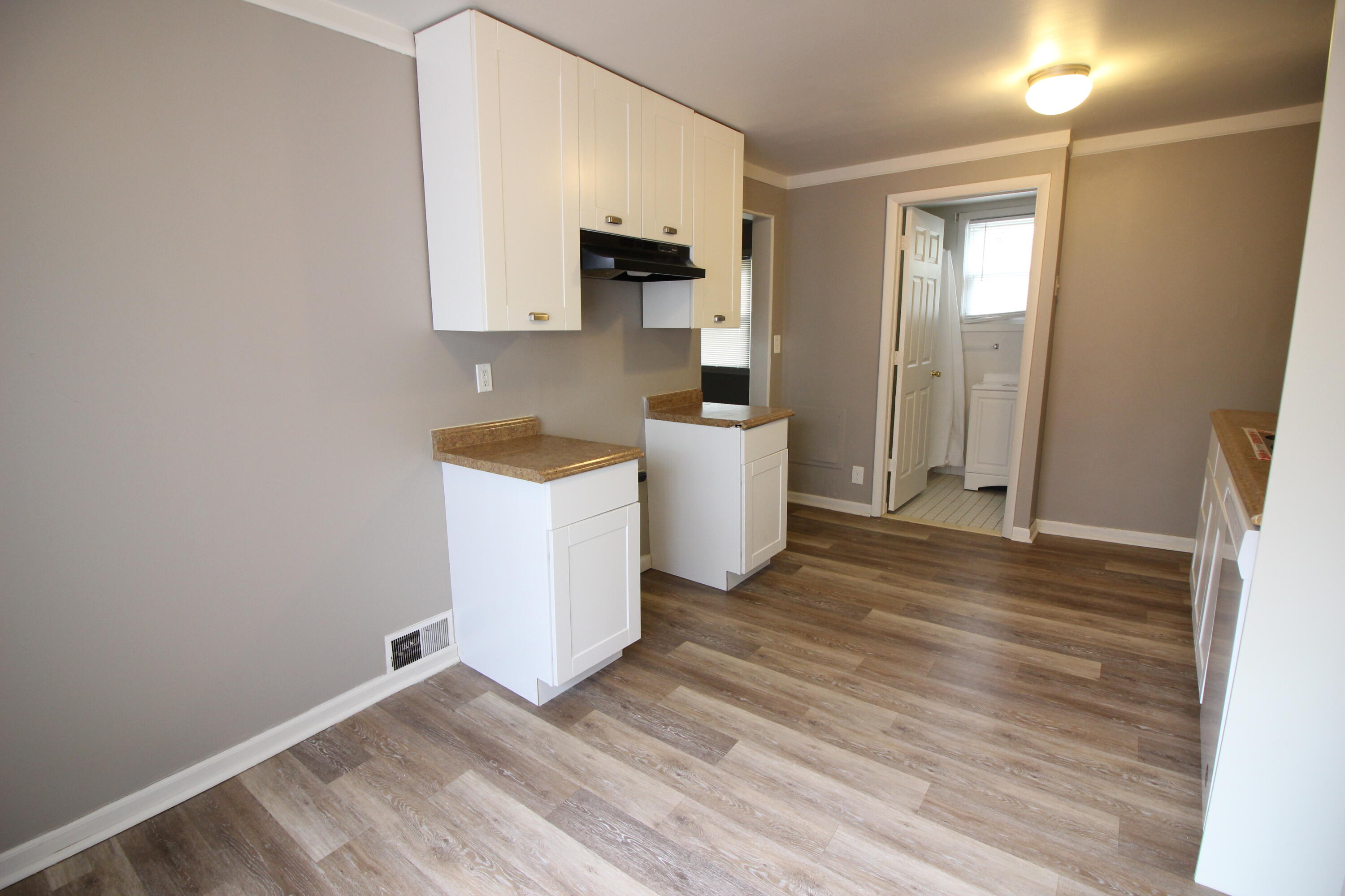 34896 Currier Street Wayne, MI 48184 - Photo 12 of 16 IMG_4839