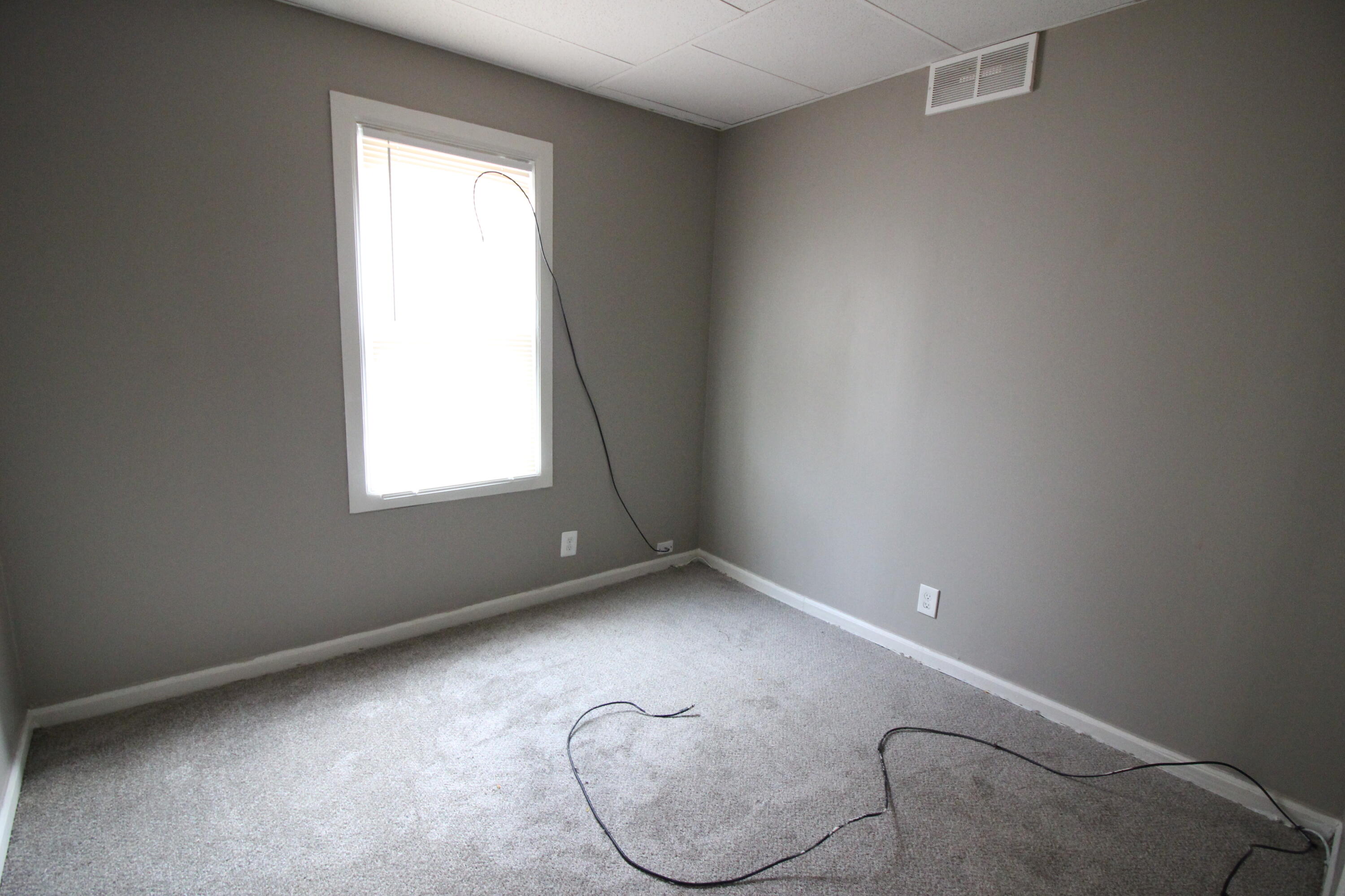 34896 Currier Street Wayne, MI 48184 - Photo 8 of 16 IMG_4835