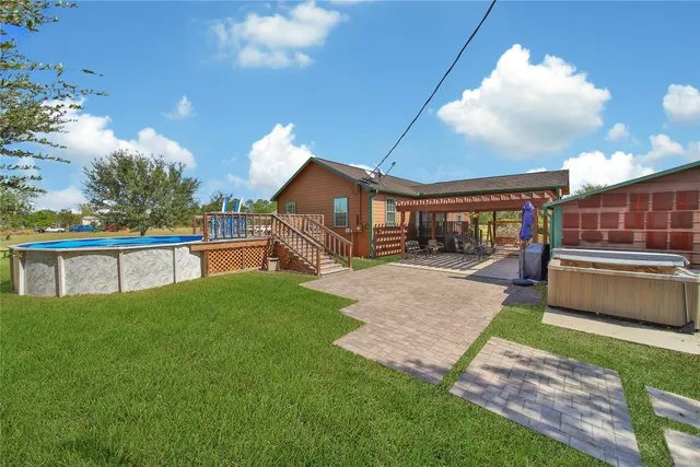 $325,000 | 6151 West Creek Road, East Bernard, TX 77435