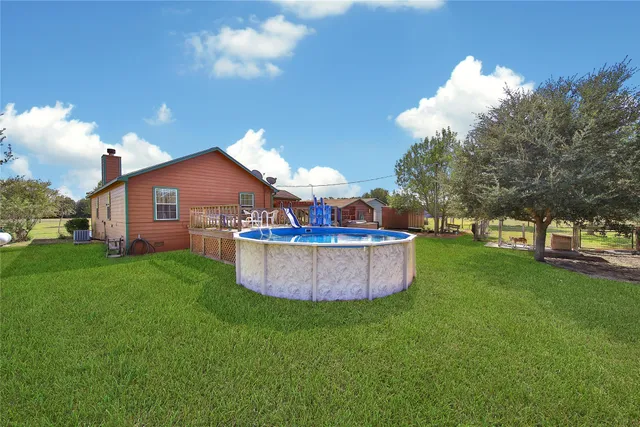 $325,000 | 6151 West Creek Road, East Bernard, TX 77435