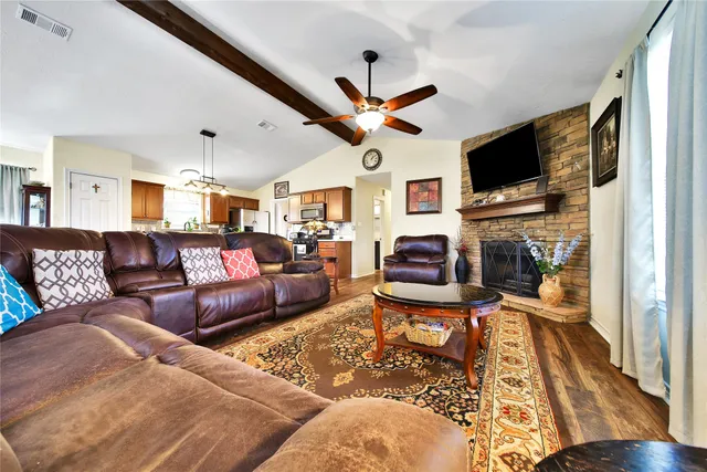 $325,000 | 6151 West Creek Road, East Bernard, TX 77435