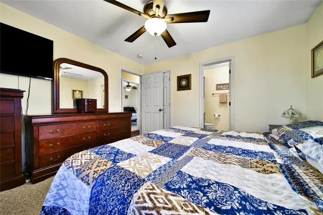 $325,000 | 6151 West Creek Road, East Bernard, TX 77435