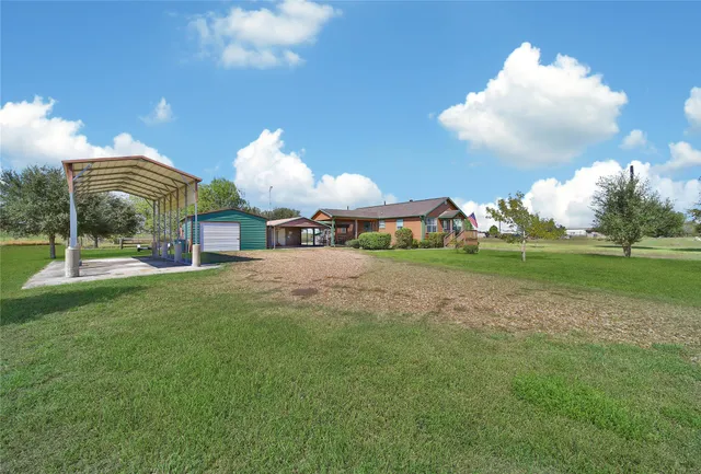 $325,000 | 6151 West Creek Road, East Bernard, TX 77435