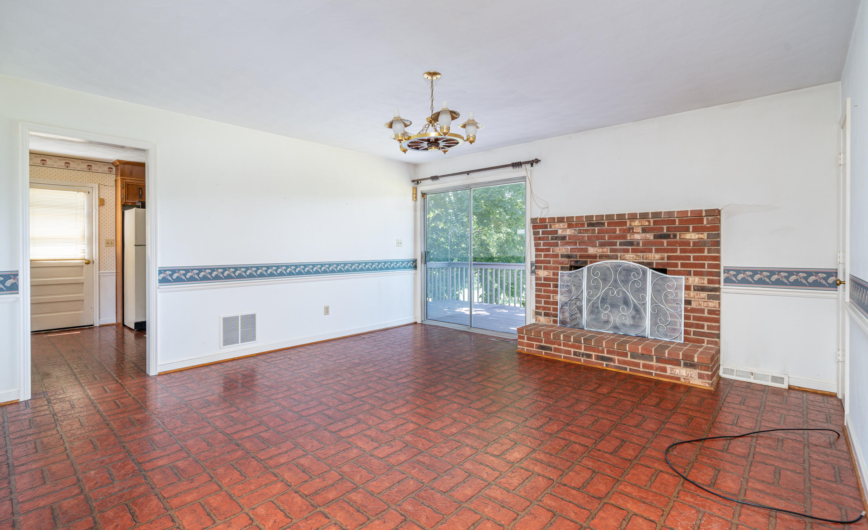 7638 Deer Branch Road Roanoke, VA 24019 - Photo 7 of 17 Den