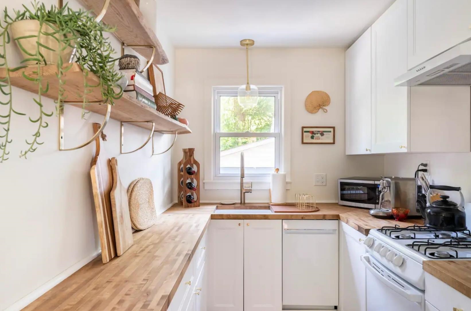 73 Kirk And Fitts Road Alburgh, VT 05440 - Photo 13 of 28