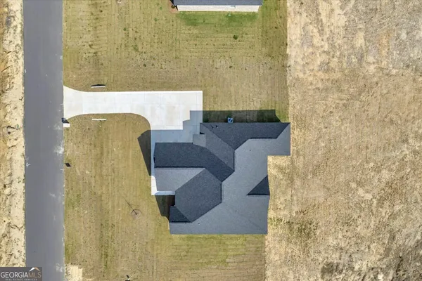 $394,500 | 169 Doublegate Drive, Lizella, GA 31052