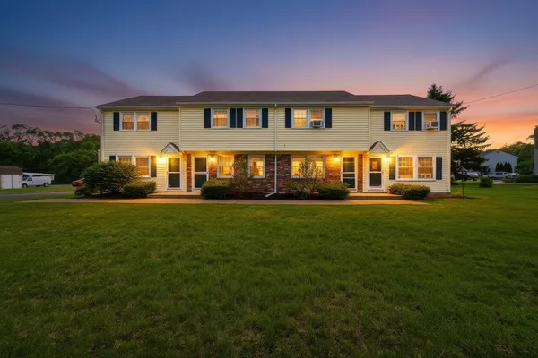 $349,000 | 6 George Street, Unit C, Plainville, MA 02762