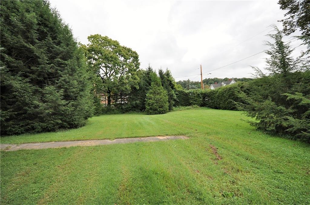 1411 Homestead Road Verona, PA 15147 - Photo 3 of 5 Gallery Image 3