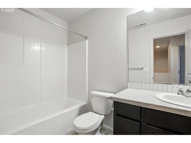 $395,000 | 2240 Southeast 16th Street, Gresham, OR 97080