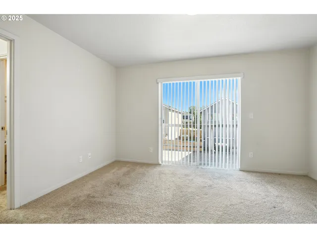 $395,000 | 2240 Southeast 16th Street, Gresham, OR 97080