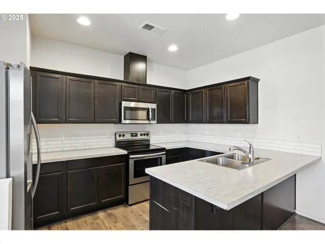 $395,000 | 2240 Southeast 16th Street, Gresham, OR 97080