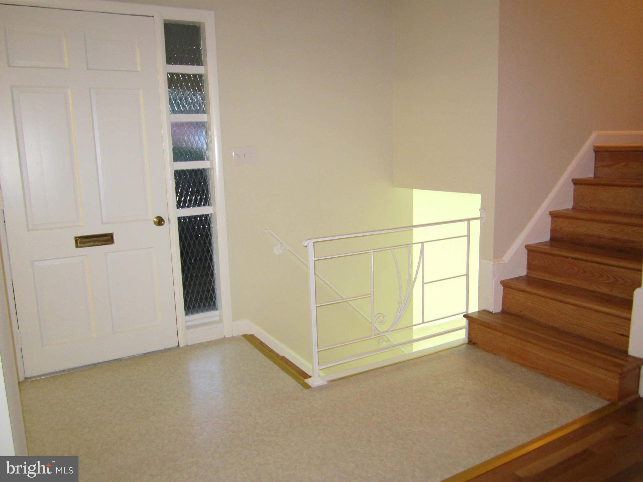 1010 Robroy Drive Silver Spring, MD 20903 - Photo 10 of 30 Spacious foyer