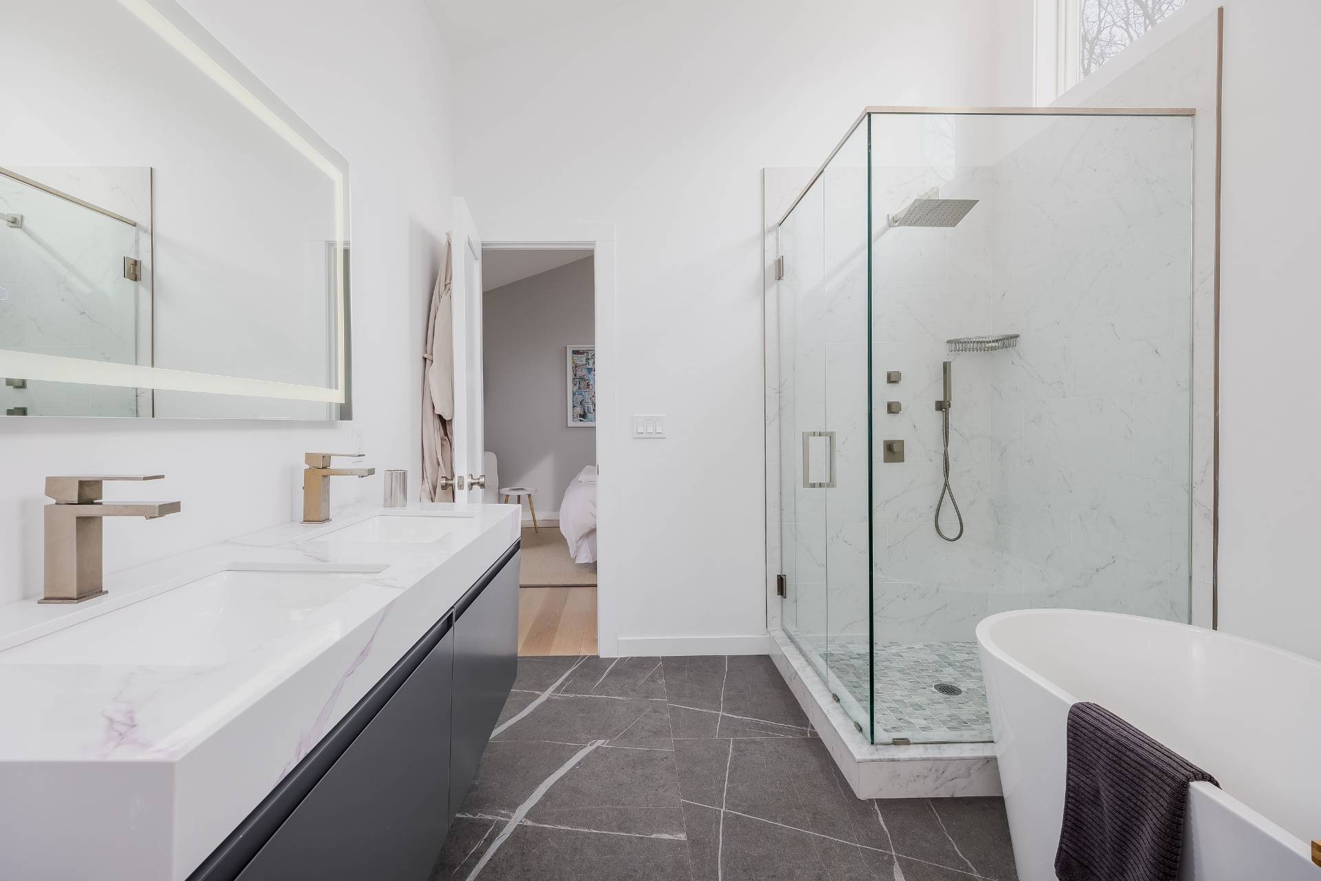 81 Whooping Hollow Road East Hampton, NY 11937 - Photo 10 of 19