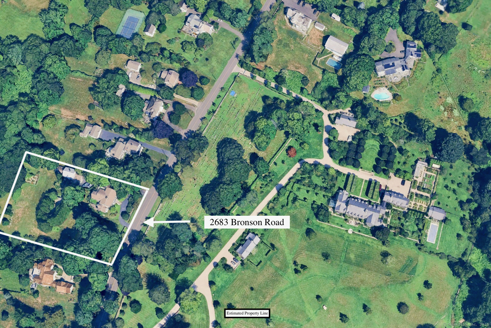 2683 Bronson Road Fairfield, CT 06824 - Photo 5 of 39 a view of a plant with lots of plants