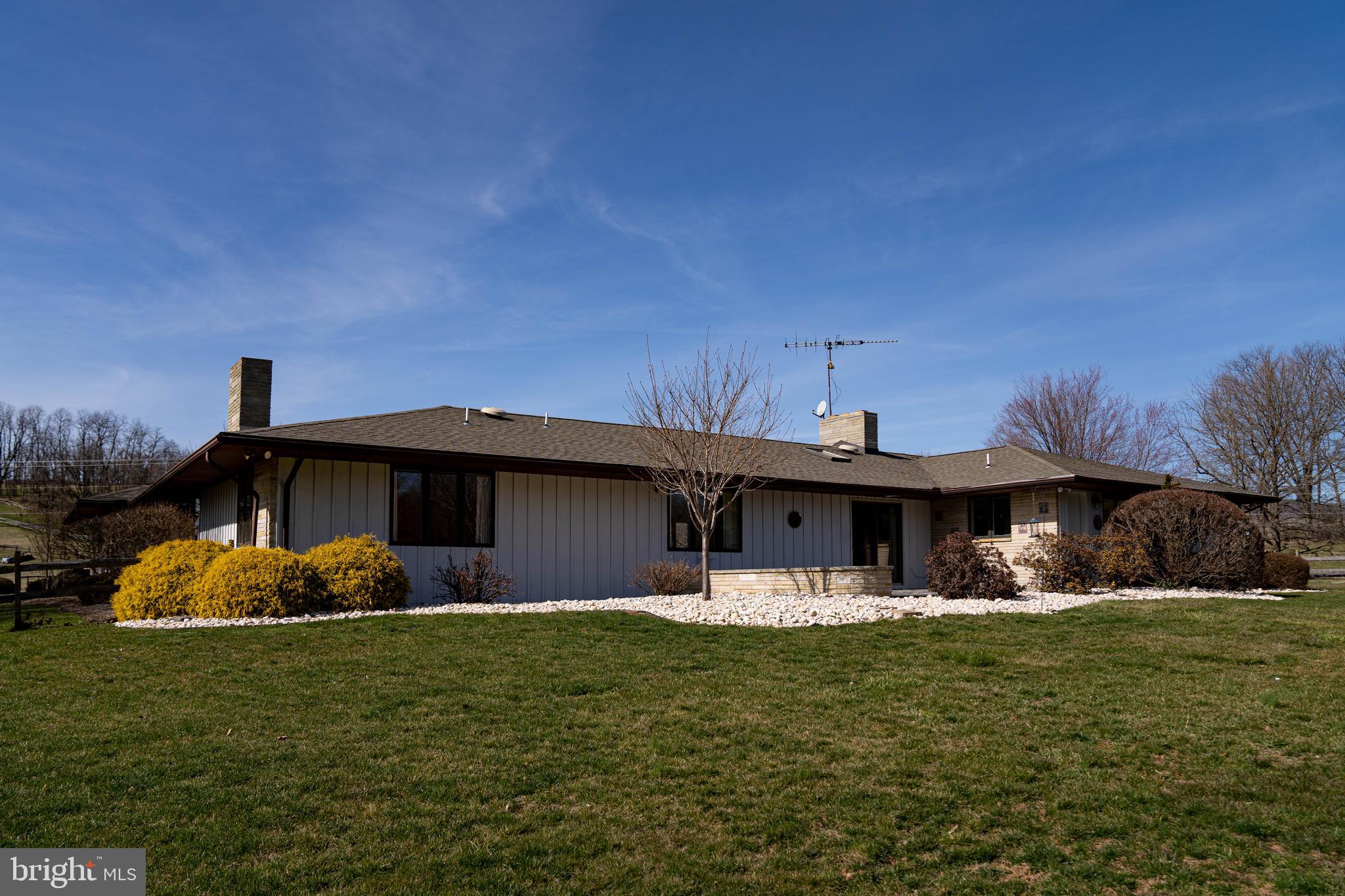 11300 Country Club Road Waynesboro, PA 17268 - Photo 3 of 144 Gallery Image 3