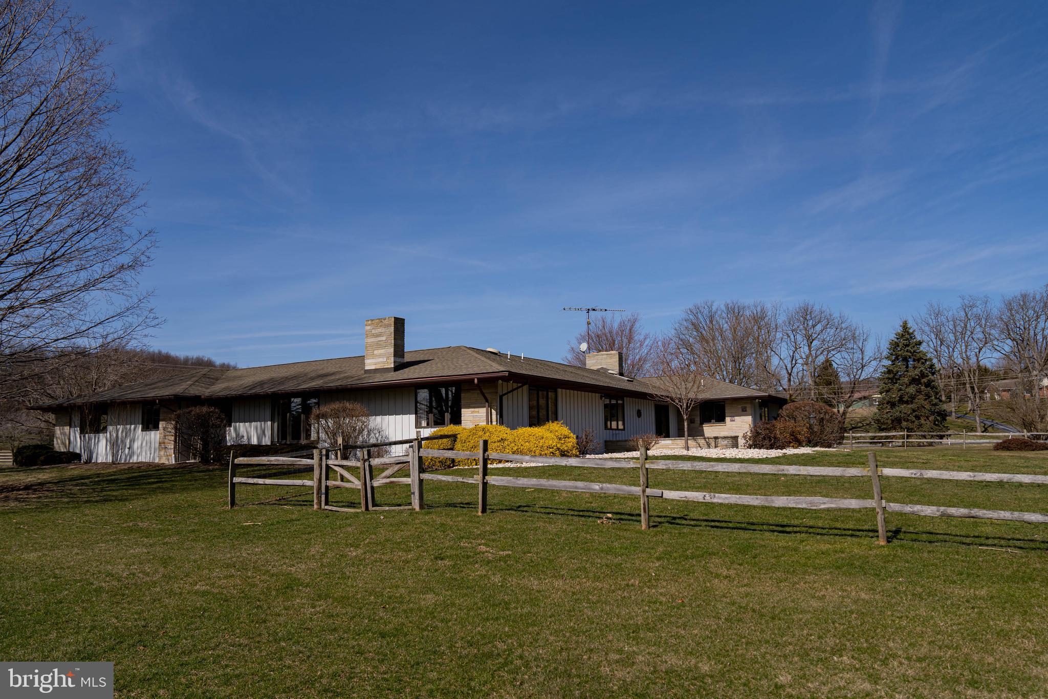 11300 Country Club Road Waynesboro, PA 17268 - Photo 4 of 144 Gallery Image 4
