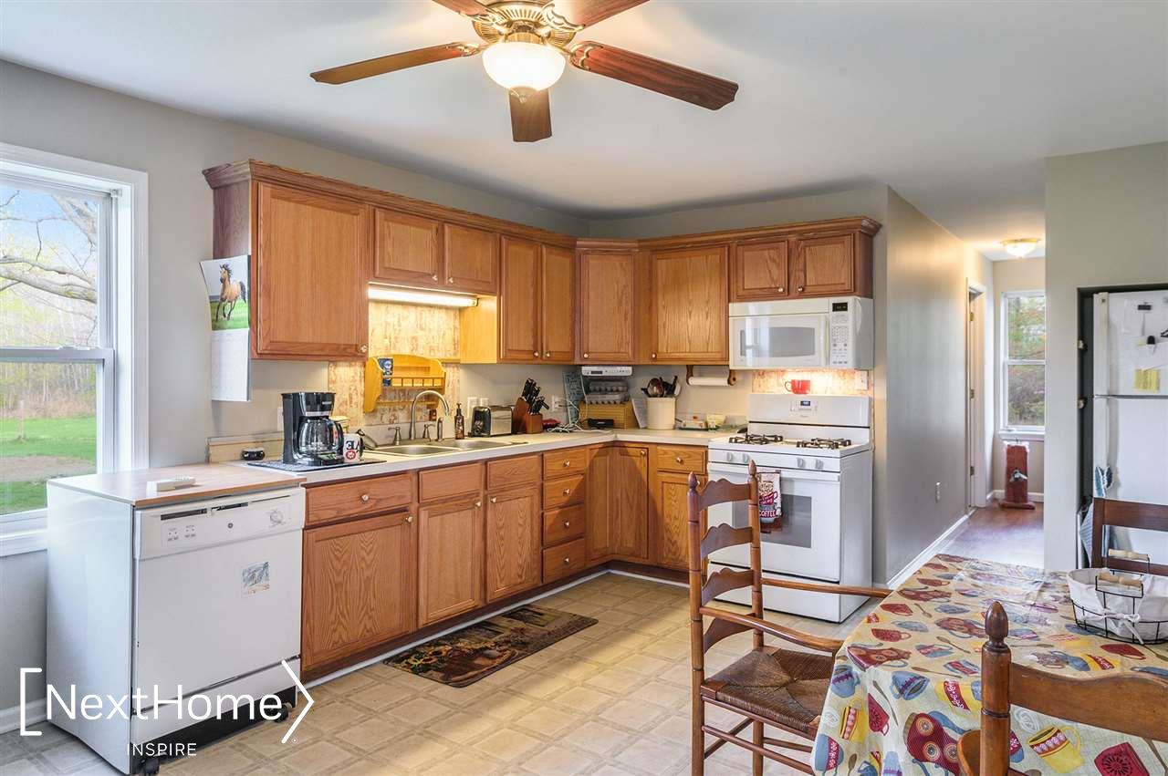 14481 Duffield Road Montrose, MI 48457 - Photo 7 of 36