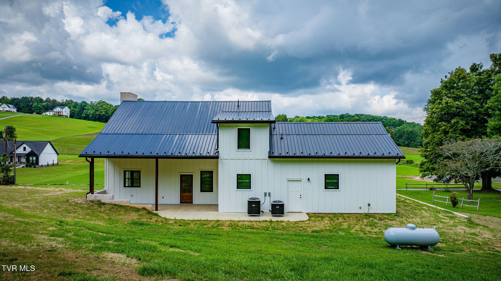 1627 Powder Branch Road Johnson City, TN 37601 - Photo 47 of 54 101