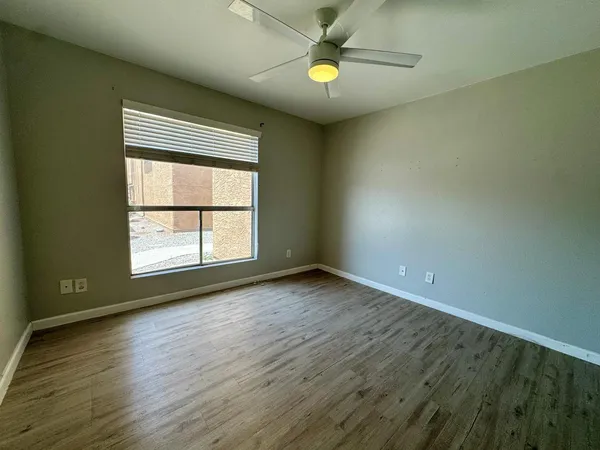 $995 | 2625 East Indian School Road, Unit 131, Phoenix, AZ 85016