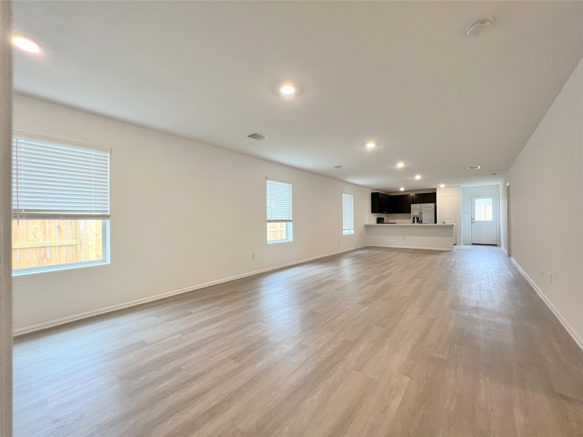 14510 Woodcott Warren Way Rosharon, TX 77583 - Photo 6 of 23