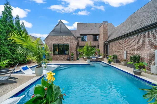 $1,897,450 | 3056 Chapel Woods Cove, Germantown, TN 38139