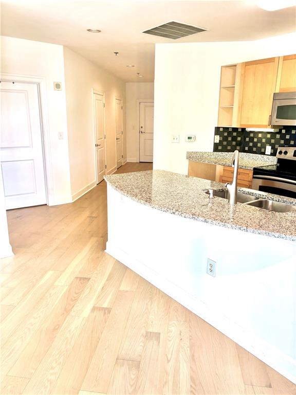 325 East Paces Ferry Road Northeast, Unit 502 Atlanta, GA 30305 - Photo 16 of 37