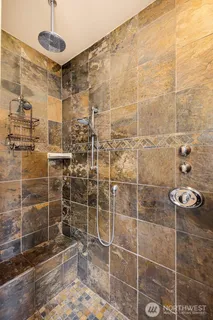 $1,575,000 | 17645 Southeast 196th Drive, Renton, WA 98058