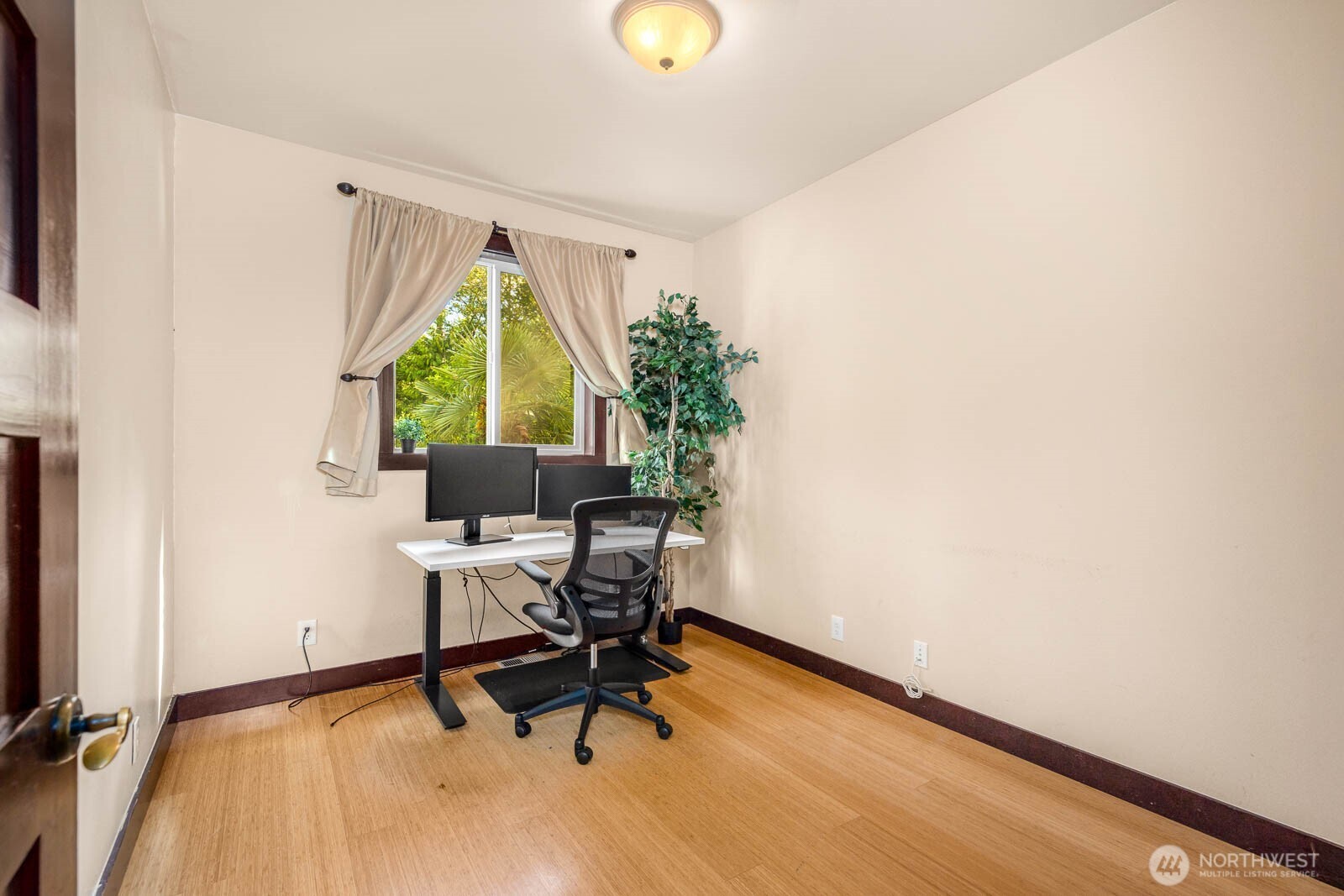 17645 Southeast 196th Drive Renton, WA 98058 - Photo 23 of 40