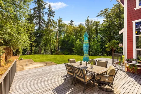 $1,575,000 | 17645 Southeast 196th Drive, Renton, WA 98058