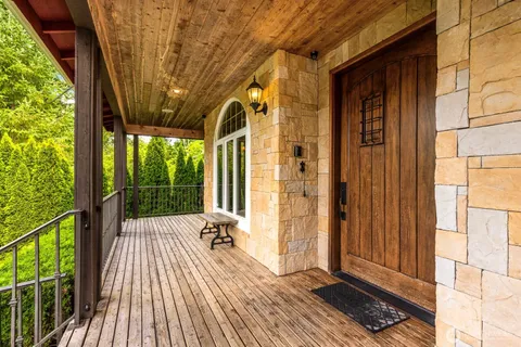 $1,575,000 | 17645 Southeast 196th Drive, Renton, WA 98058