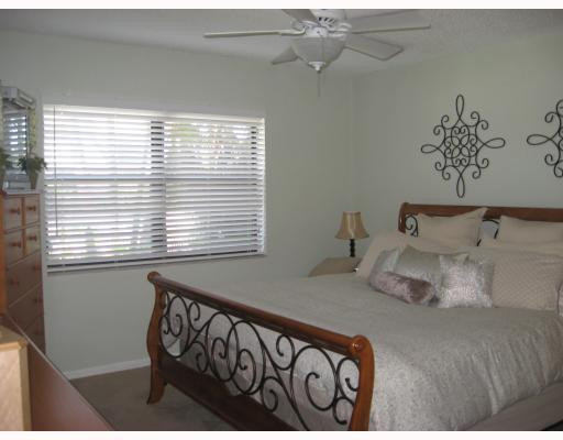 9314 Ketay Circle, Unit 40 Boca Raton, FL 33428 - Photo 5 of 9 Master Bedroom