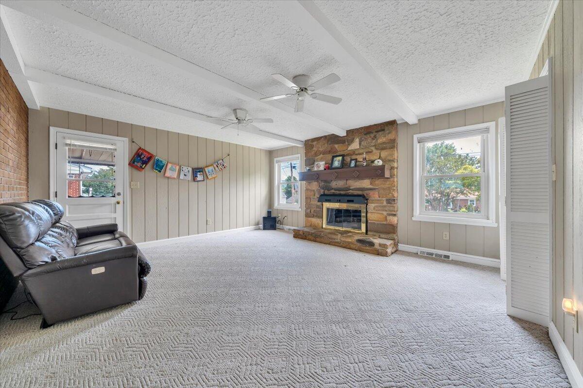 5531 Littleton Road Roanoke, VA 24012 - Photo 17 of 44 17-MIB05919