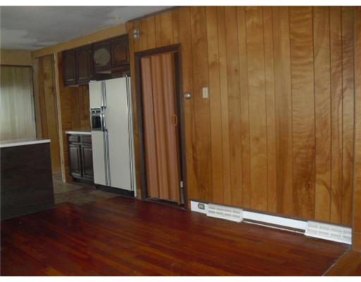 63 Summit Road Portsmouth, RI 02871 - Photo 4 of 6 Dining Room.