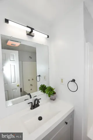 $324,900 | 420 White Oak Lane, Bluemont, VA 20135